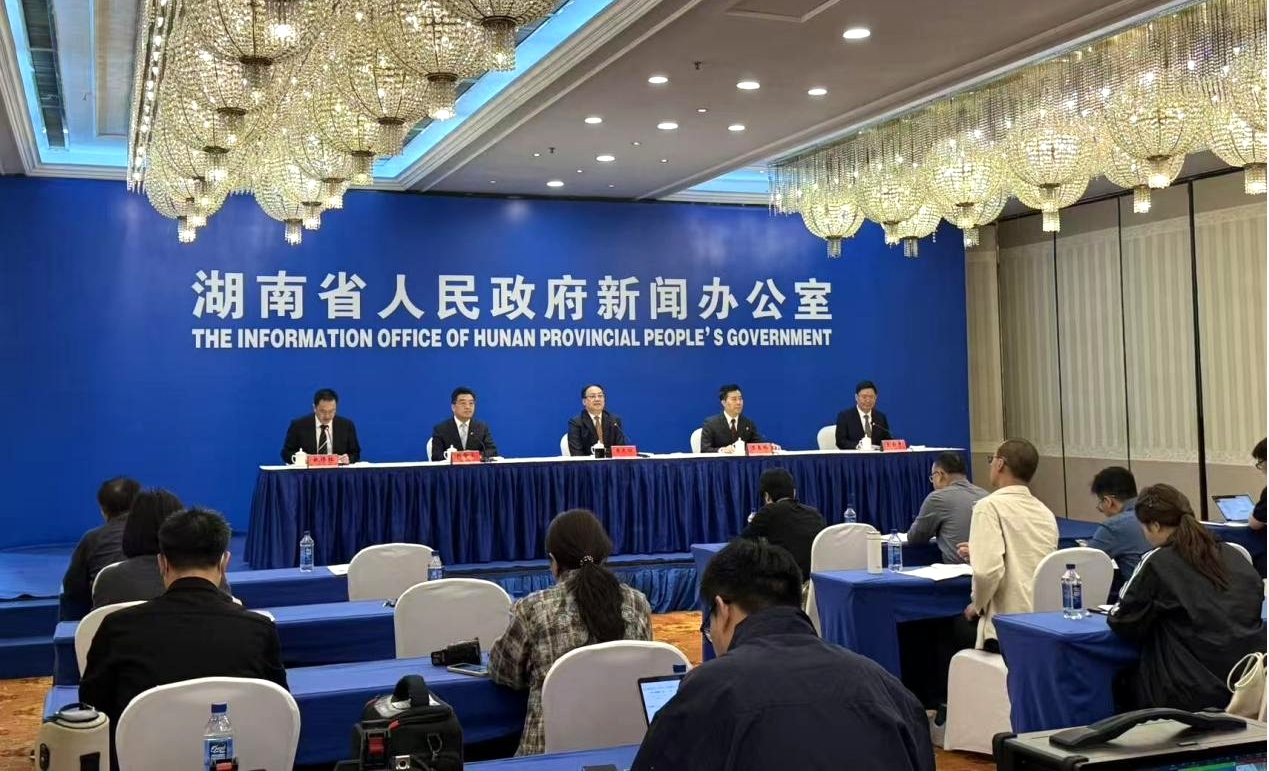 5��GDP����Ԥ�Ƴ�1.2����Ԫ�����Ϸ�����ʮ���塱�ɼ���