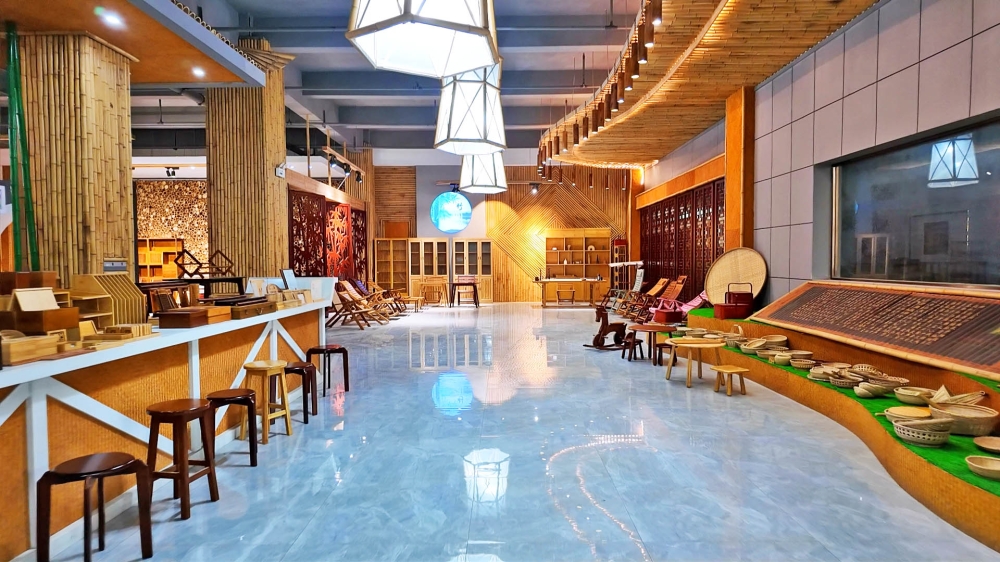 �����С�����Ϊý���˶���������ܡ���ɫת��