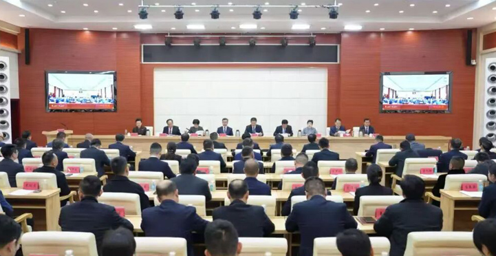 全市促进民营经济发展壮大暨企业服务年行动部署会召开